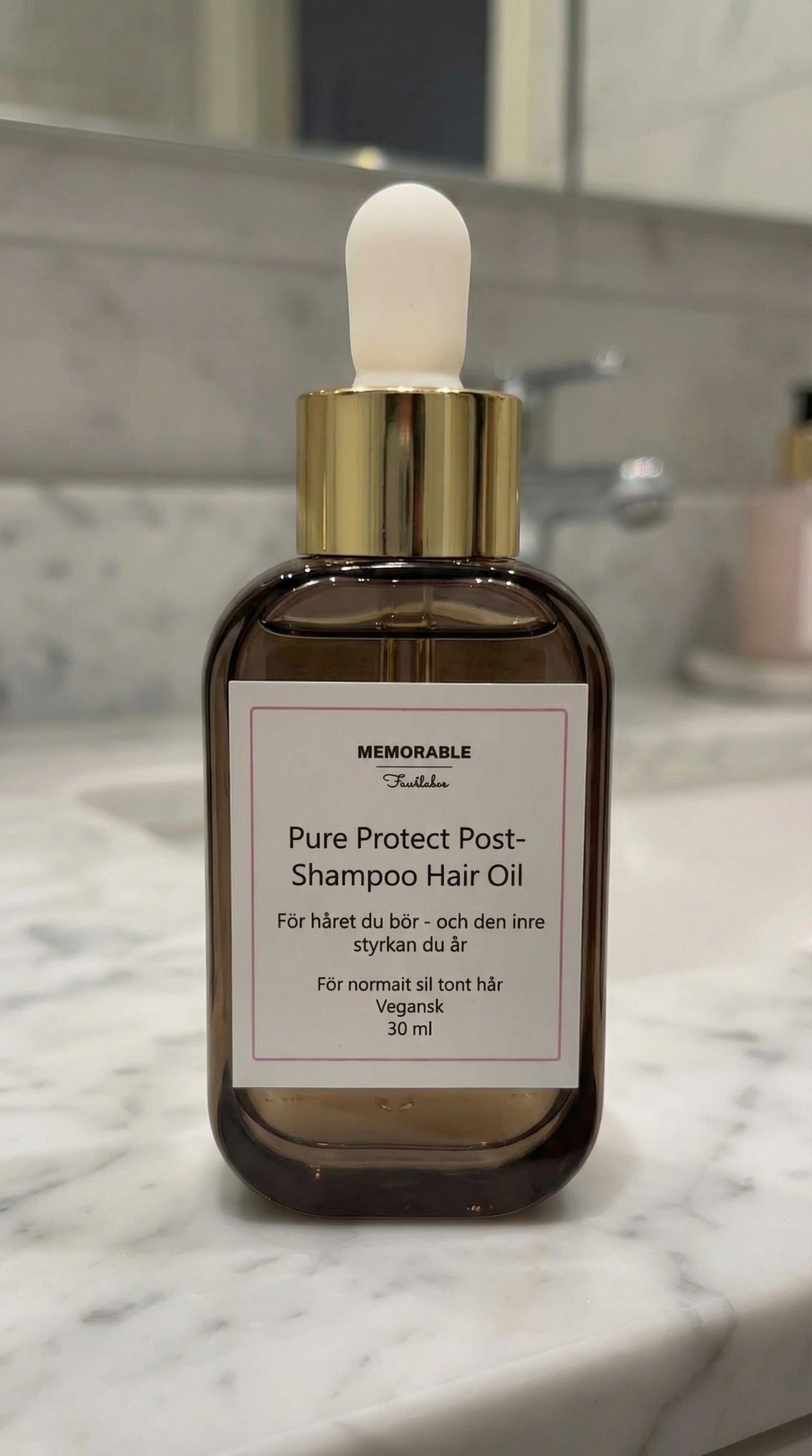Vegansk Post-Schampo Hårolja – låser in fukt och stärker håret