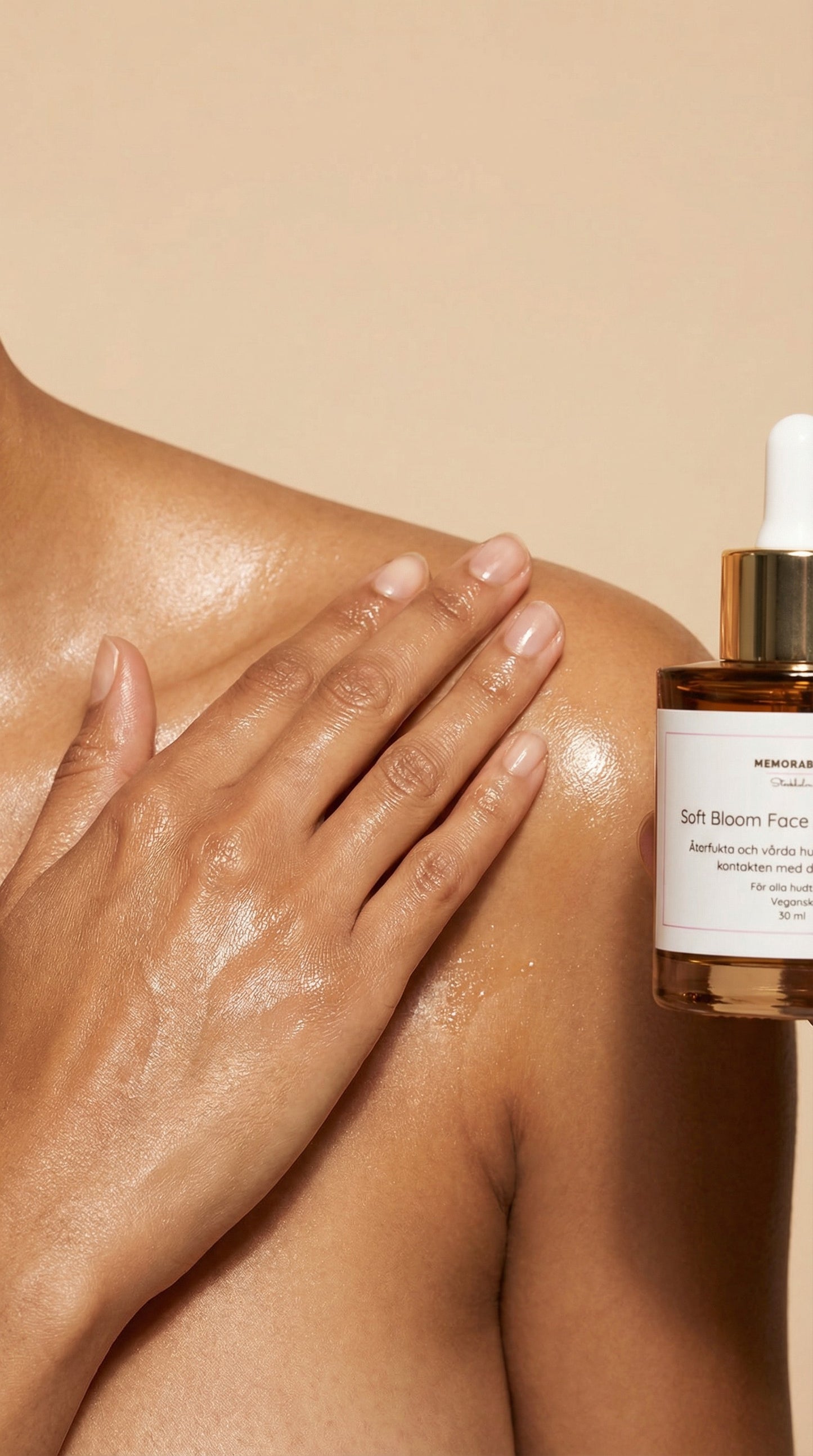 Näringsrik Ansikts- och Kroppsolja – För Mjukhet, Välmående & Lyster av din hud